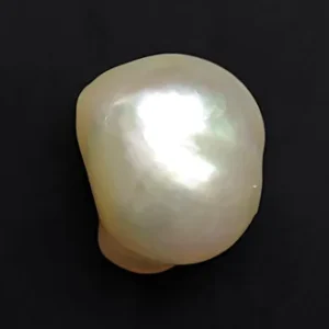Keshi Pearl  - 4.37 Carats