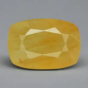 Yellow Sapphire - 3.86 Carats